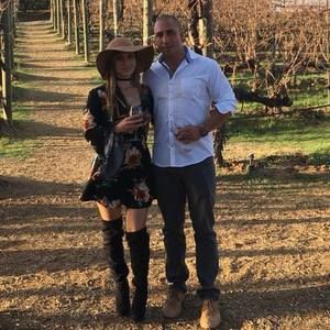 Meet your Posher, Adriana